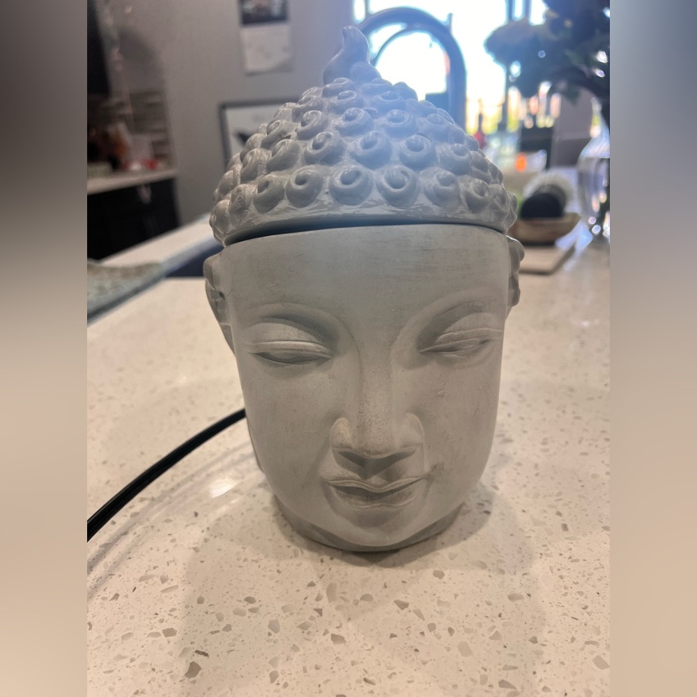 Gray Buddha Head Ceramic Lamp with Sentsy warmer